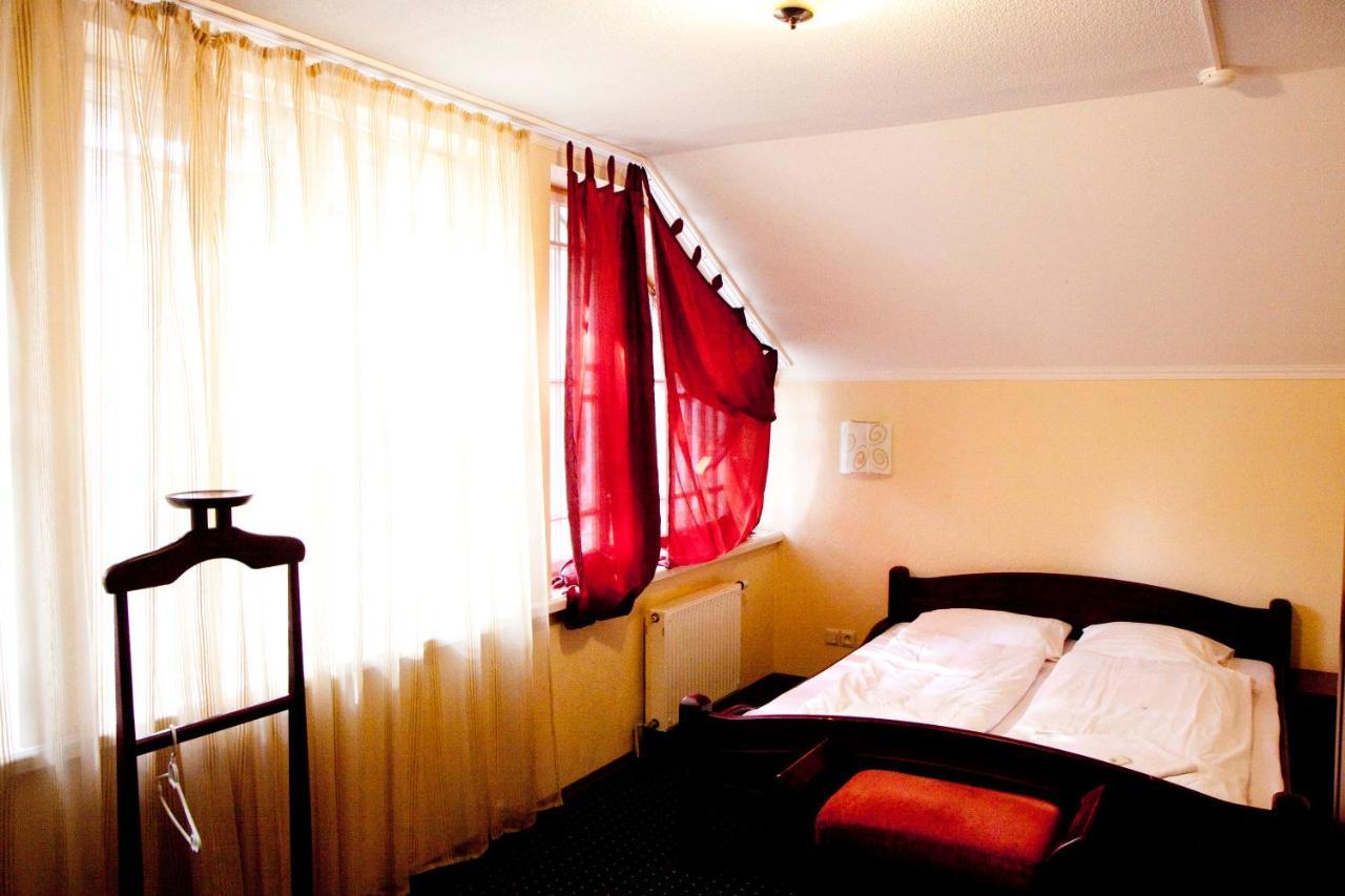 Sun Shine Apartments Jurmala Bagian luar foto