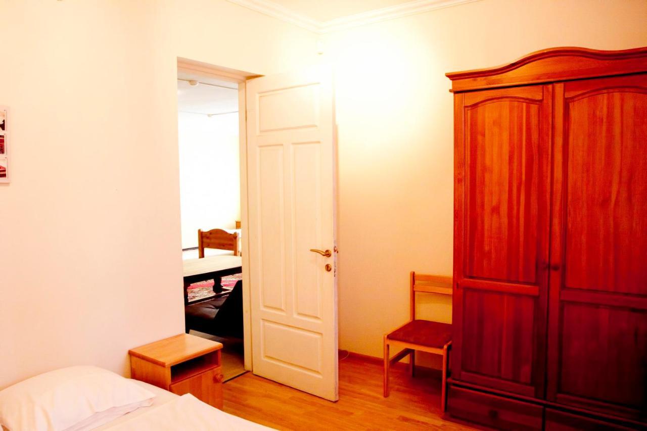 Sun Shine Apartments Jurmala Bagian luar foto